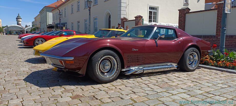 Sraz aut Corvette